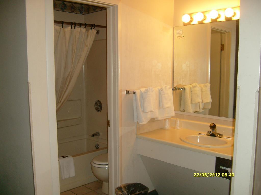 Western Motel Montrose Co Room photo